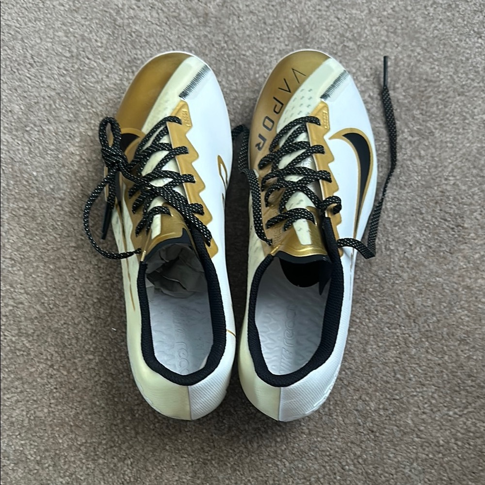 Nike Vapor Gold and White Baseball Cleats